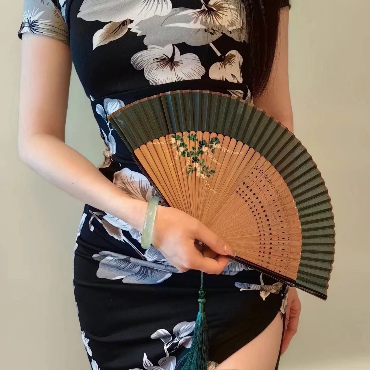Retro Silk Folding Fan for Wom - Art Craft Room recension och pris