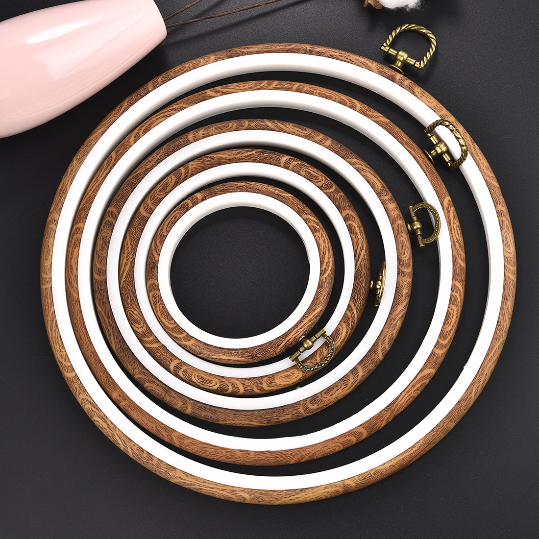 Imitated Wood Round,Oval Diffe - Embroidery Hoop Kit recension och pris